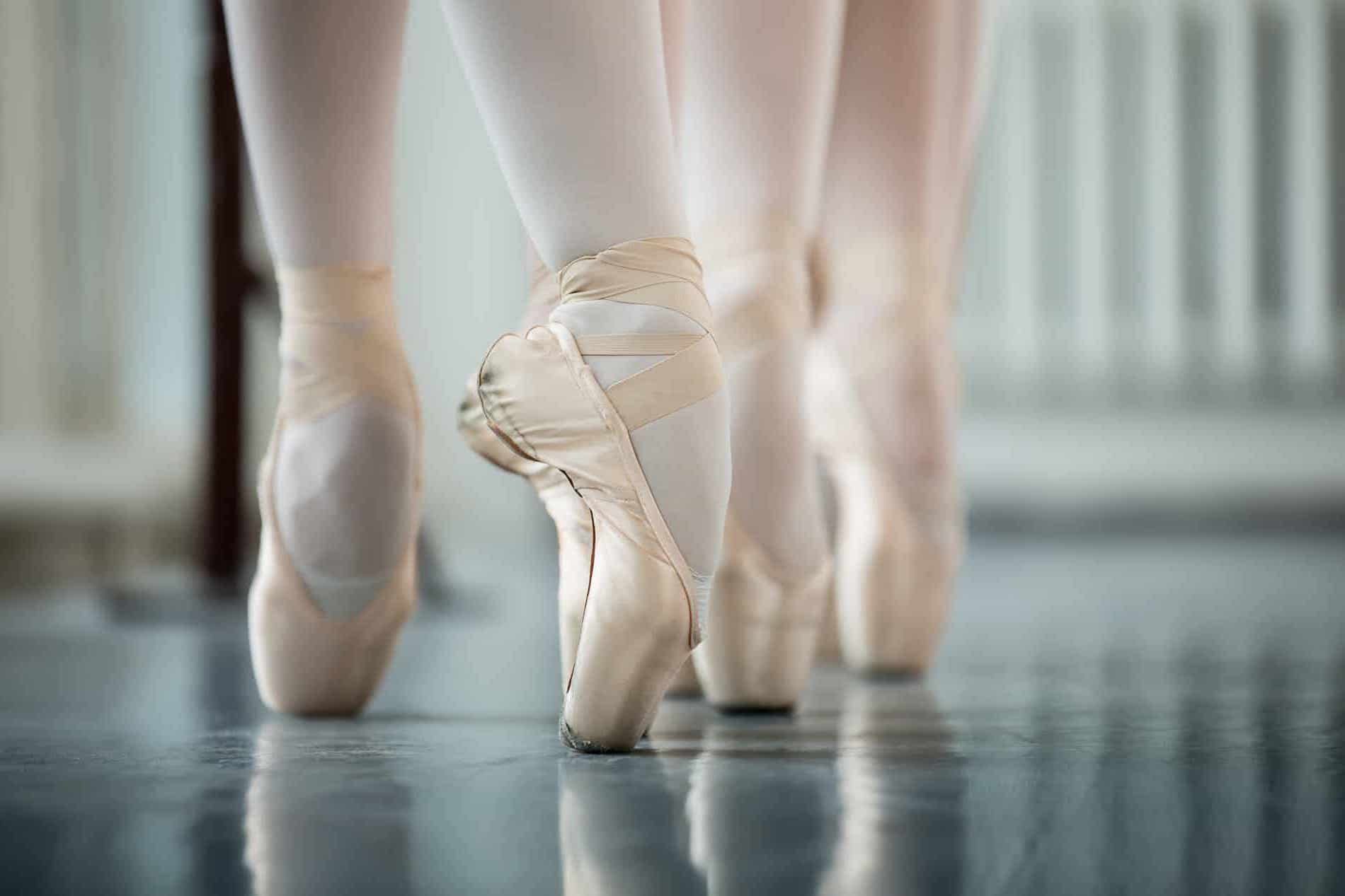 tips-to-prevent-foot-sickling-ballet-for-women