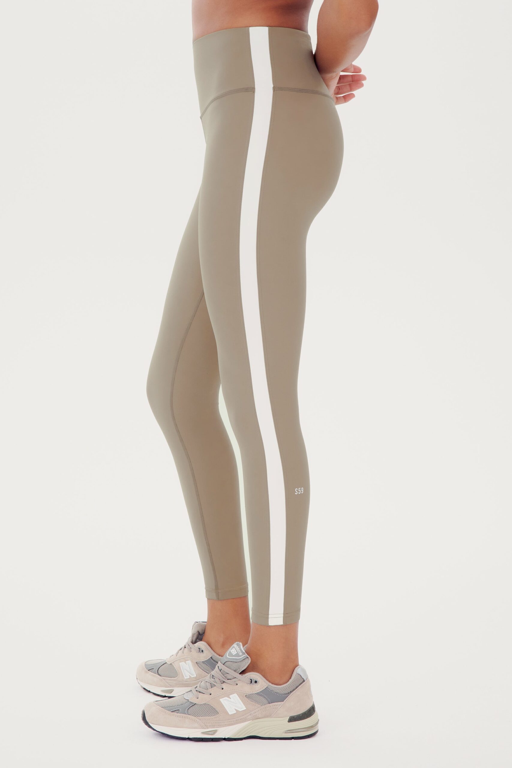 SPLITS59 | Clare High Waist Rigor 7/8 - Latte/White
